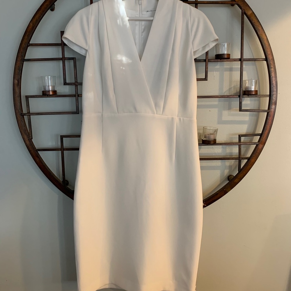 Elie Tahari white sheath dress NEW 8